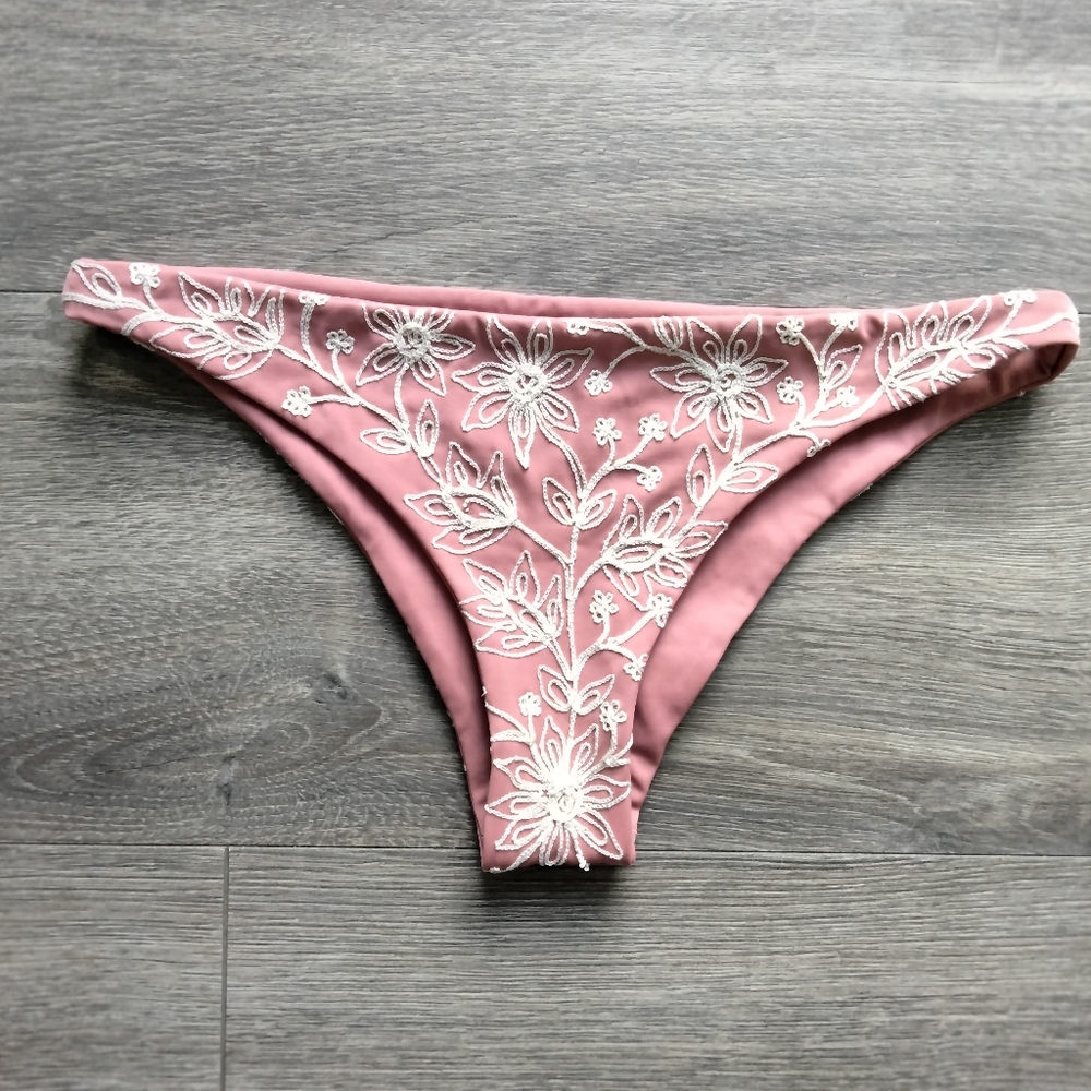 Rove Swim by AVB Anthropologie Embroidered Bikini Bottom Size Medium